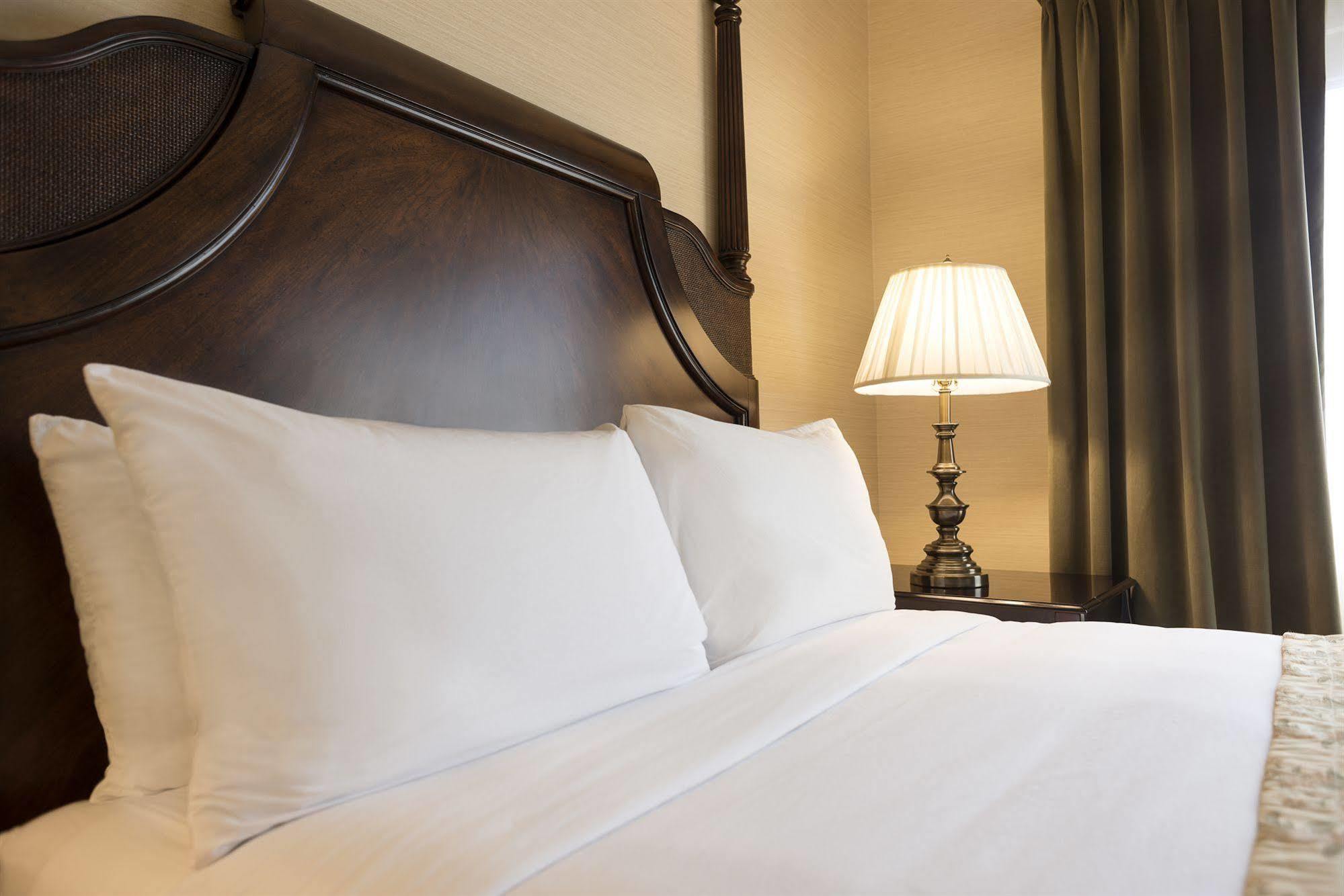 Ayres Hotel Seal Beach - Cypress Экстерьер фото