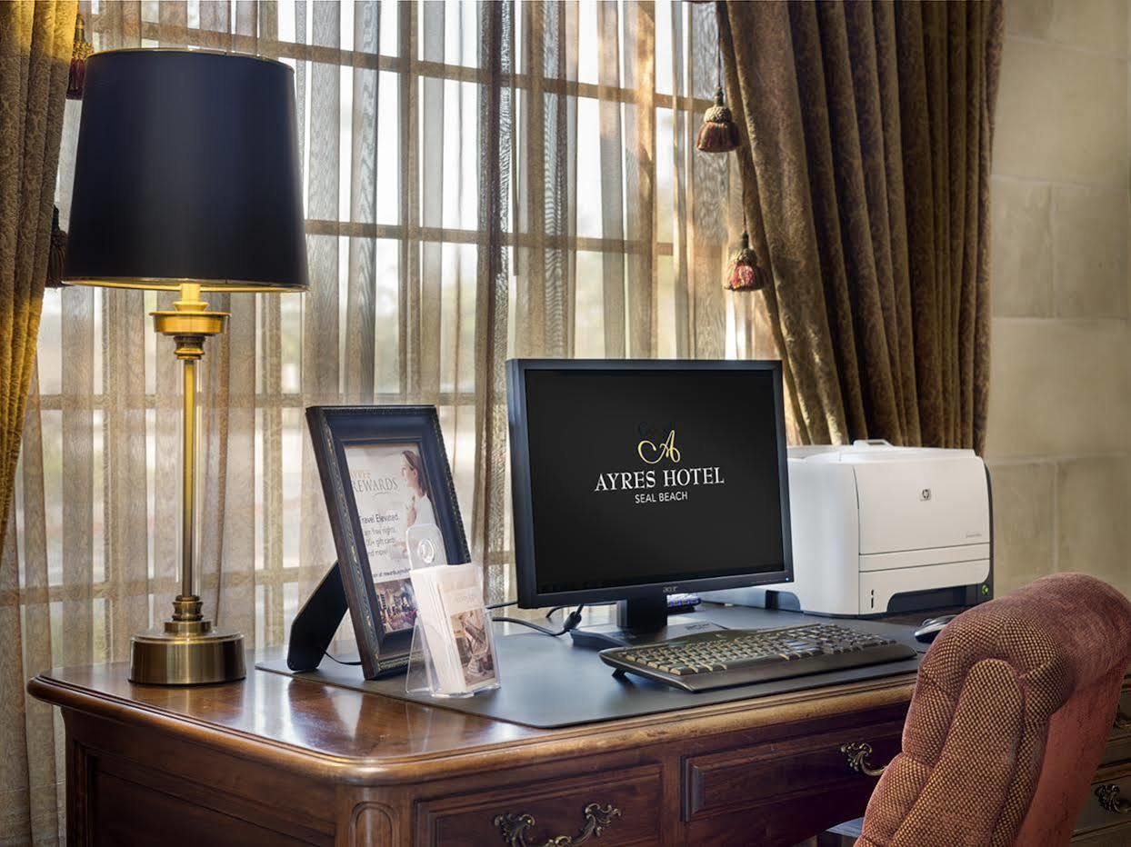 Ayres Hotel Seal Beach - Cypress Экстерьер фото